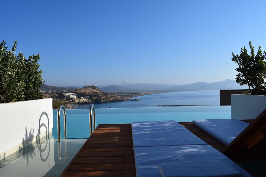 Deluxe Pool Front Sea View,831596357:JPEG